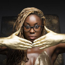 Adelaide Damoah artiste peintre plasticienne performeuse